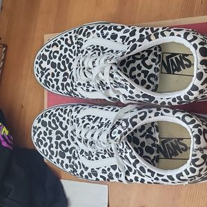 Vans uv ink leopard